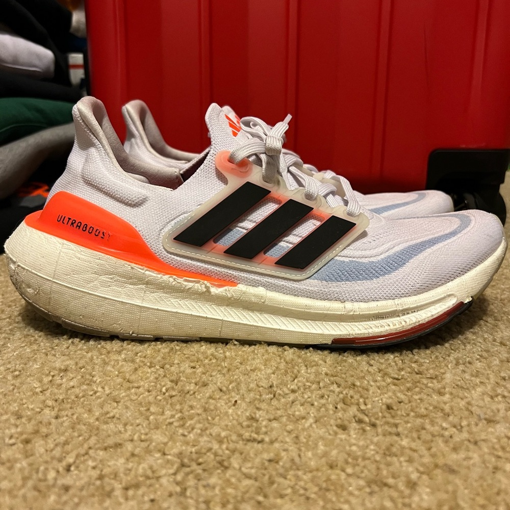 Men’s Adidas UltraBoost Lite Size 9.5.
